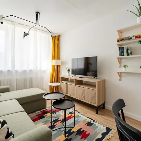 W Gory! - Przytulny Blisko Centrum - By Spaceapart شقة